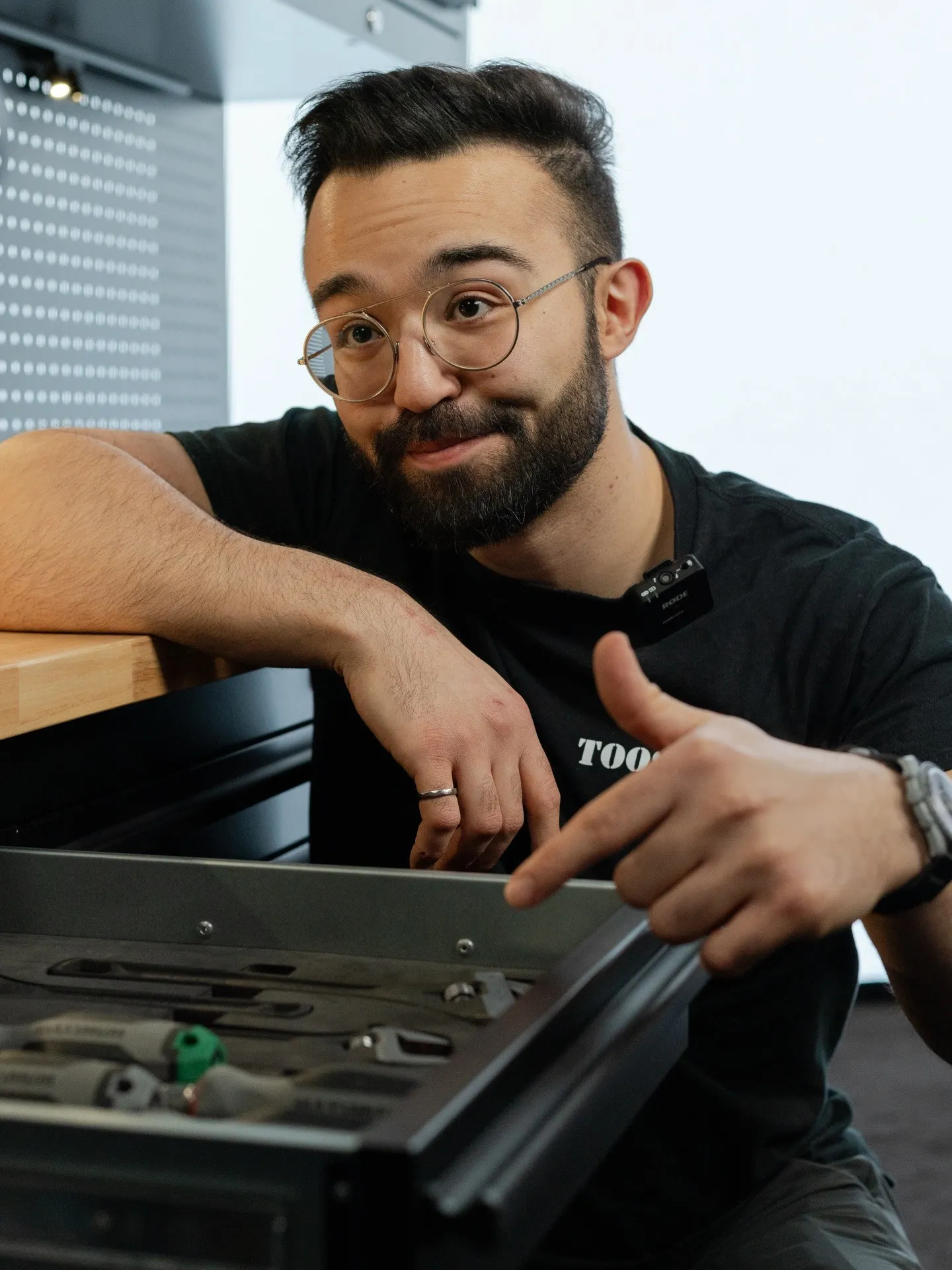 TOOSA presenter demonstrating a toolbox drawer
