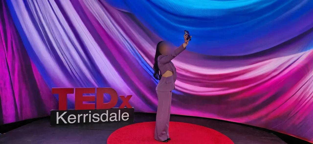 TEDx 演讲活动，Richmond 高地片场的幕后记录